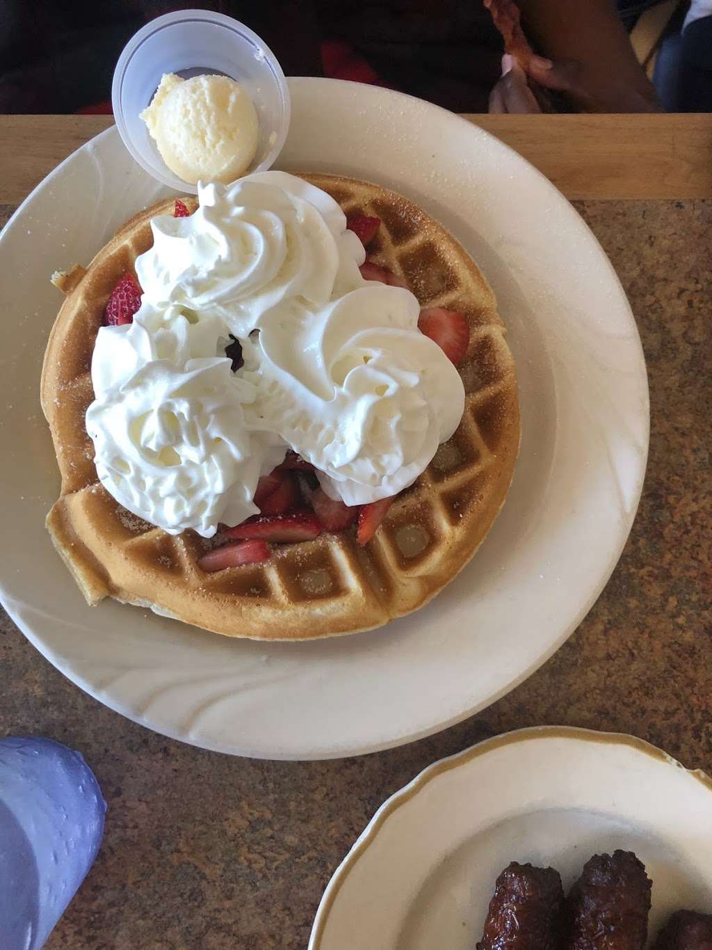 Pancake Cottage | 615 Crescent Ave, Avalon, CA 90704 | Phone: (310) 510-0726