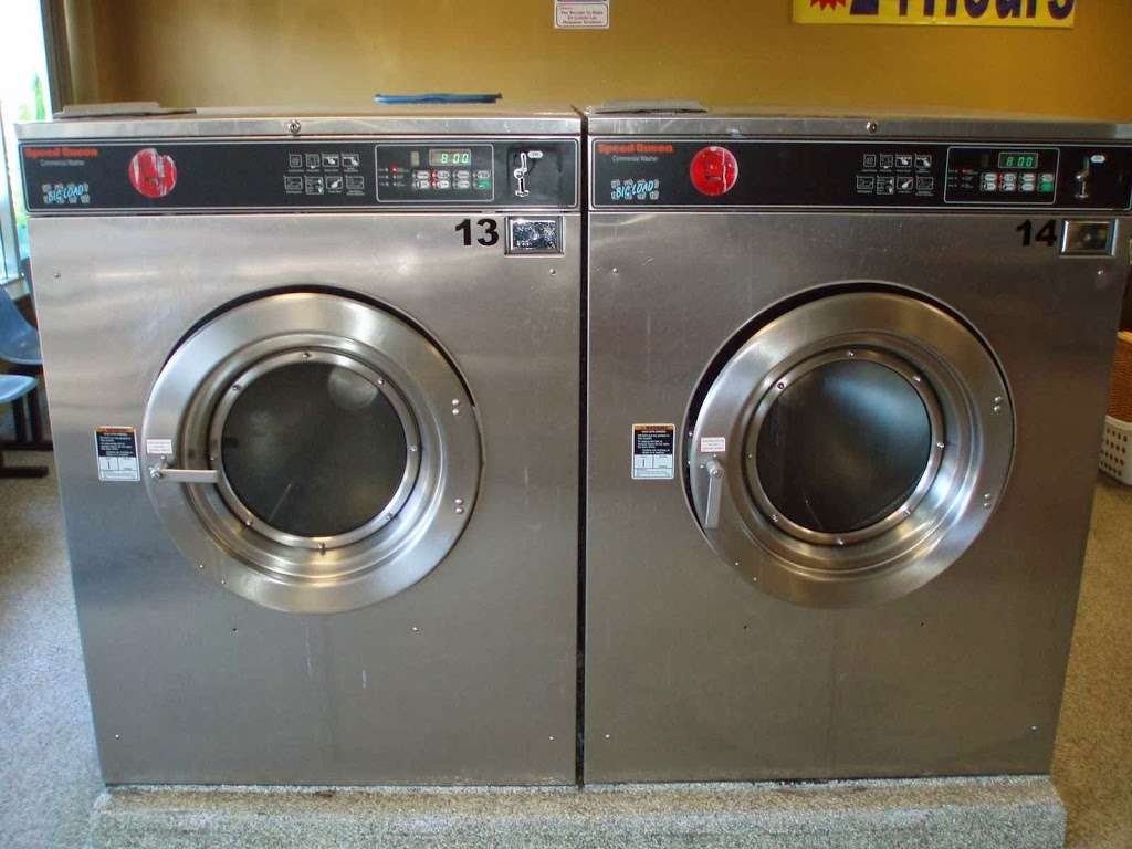 E-Z Clean Laundry Center | 173 Broadway, Taunton, MA 02780, USA | Phone: (508) 824-6483