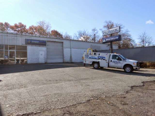 Service Tire Truck Centers | 10 1st St, Bridgewater, MA 02324, USA | Phone: (508) 697-2222