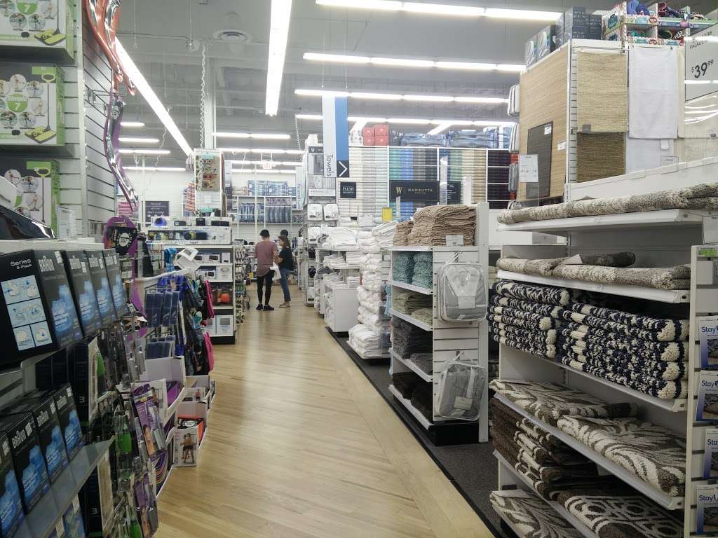 Bed Bath & Beyond | 25540 The Old Rd, Valencia, CA 91381, USA | Phone: (661) 290-2772