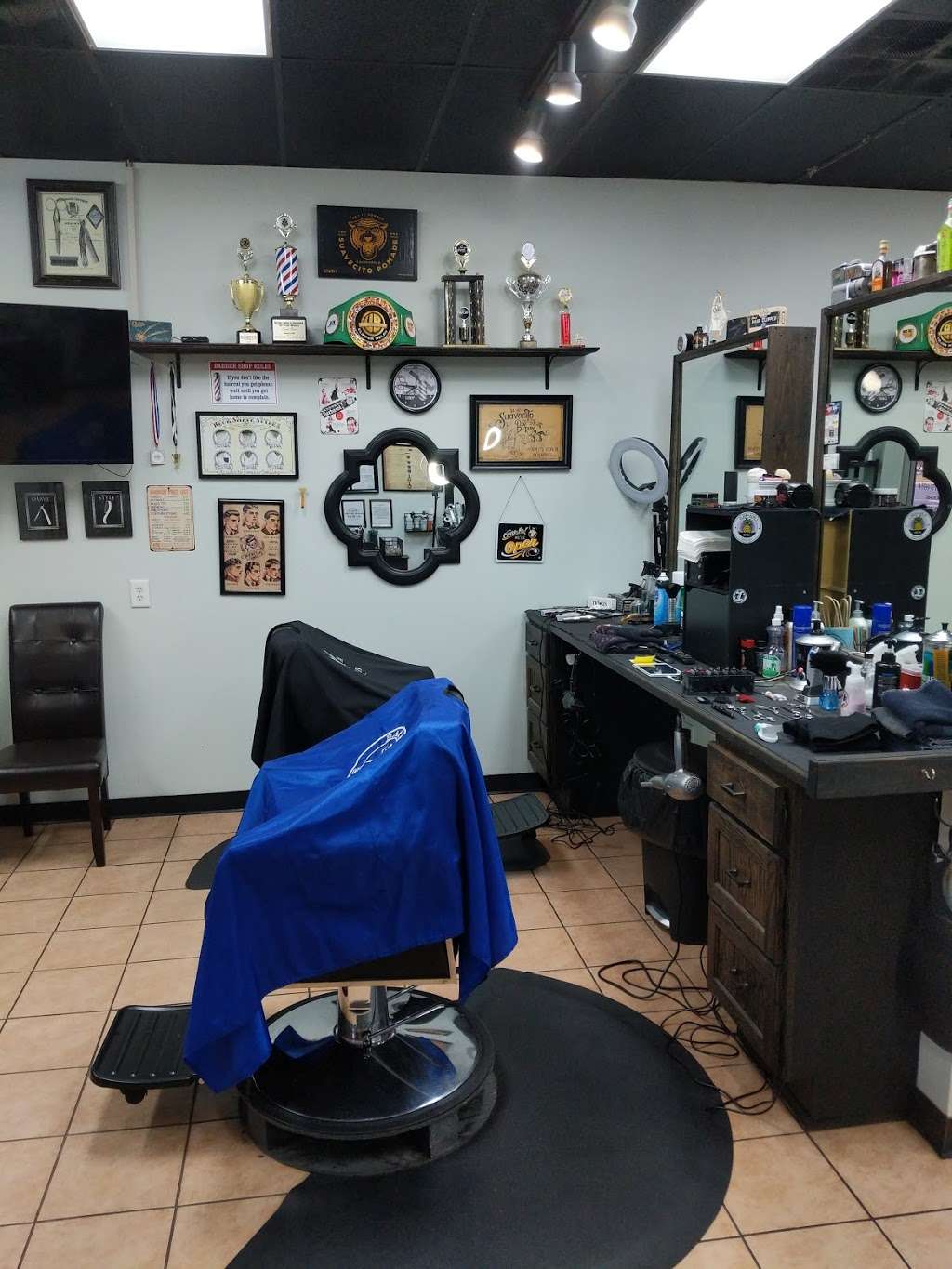 Philys Cuts Beauty Salon & Barbershop | The Brick Mall, 2791 Hooper Ave, Brick, NJ 08723, USA | Phone: (732) 477-4664