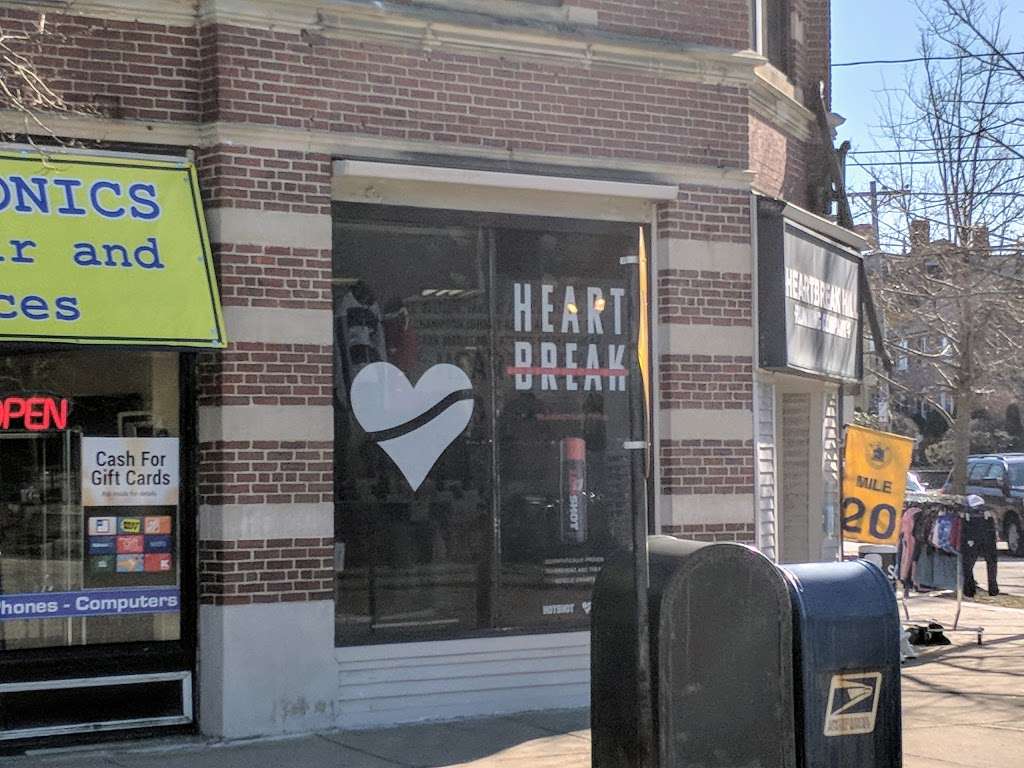 heartbreak hill running store