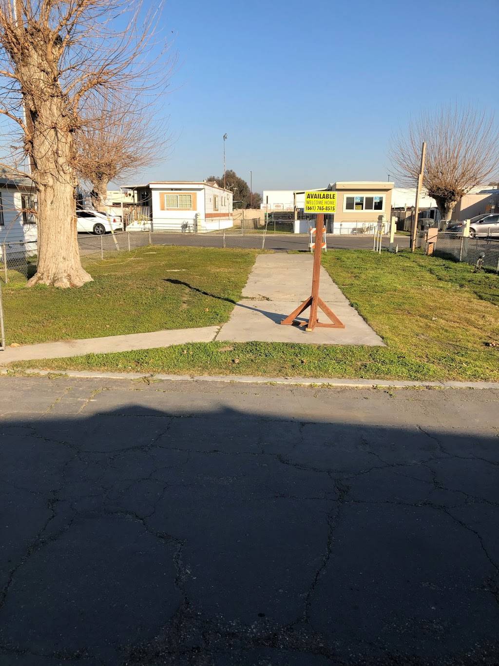 Bakersfield Mobile Home Park | 3219 Gulf St, Bakersfield, CA 93308, USA | Phone: (661) 384-8134