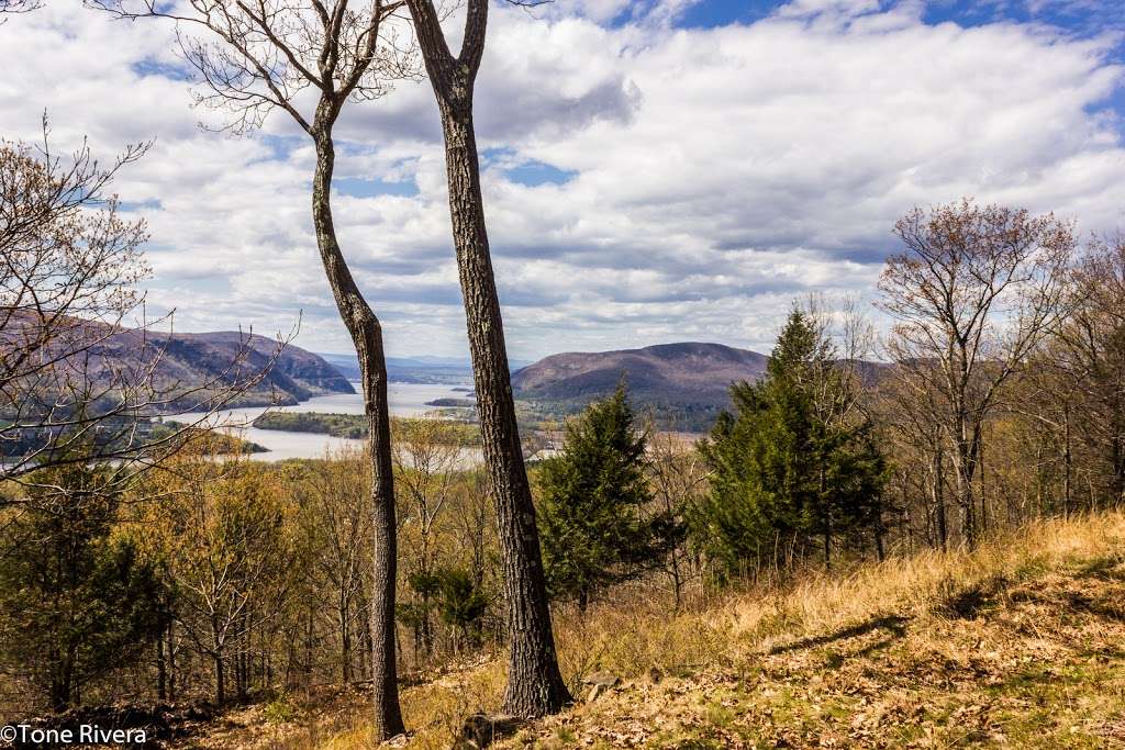 North Redoubt Trail | 332 Snake Hill Rd, Garrison, NY 10524, USA | Phone: (845) 225-7207