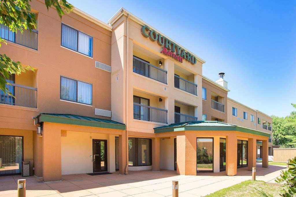 Courtyard by Marriott Boston Westborough | 3 Technology Dr, Westborough, MA 01581, USA | Phone: (508) 836-4800