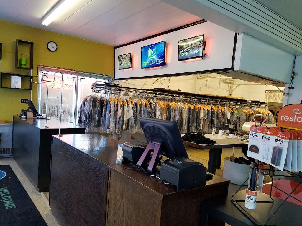 EC Dry Cleaning | 5312 S Pulaski Rd, Chicago, IL 60632, USA | Phone: (773) 767-1550