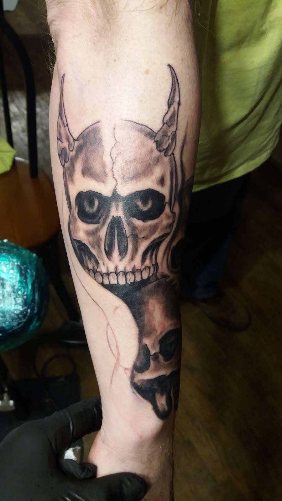 Tehachapi Tattoo & Body Piercing | 20725 South St, Tehachapi, CA 93561, USA | Phone: (661) 557-2957