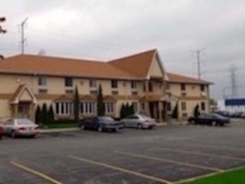 Executive Inn and Suites | 680 S Green Bay Rd, Waukegan, IL 60085, USA | Phone: (847) 244-0088