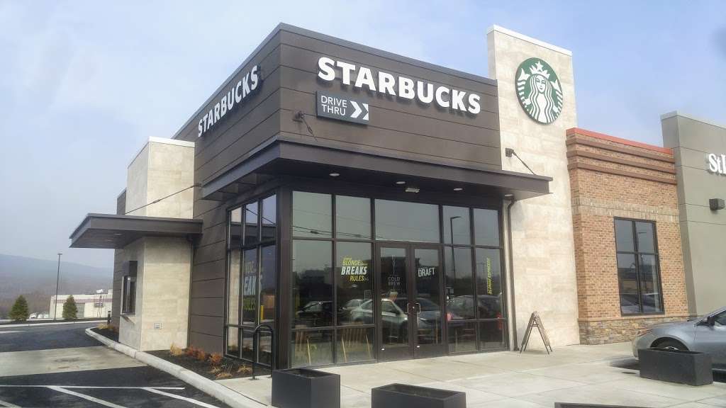 Starbucks | 5 Daves Way, Hamburg, PA 19526, USA | Phone: (484) 705-4545