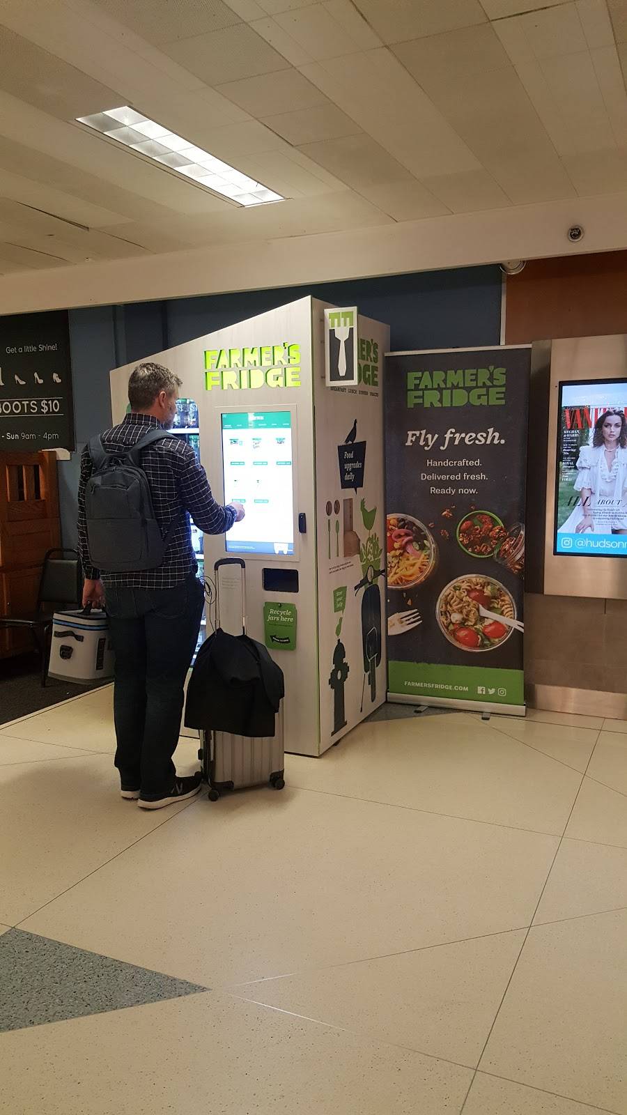 Farmers Fridge | OHare Airport Terminal 2 10000 West OHare Avenue Gate F6, Chicago, IL 60666 | Phone: (312) 229-0099