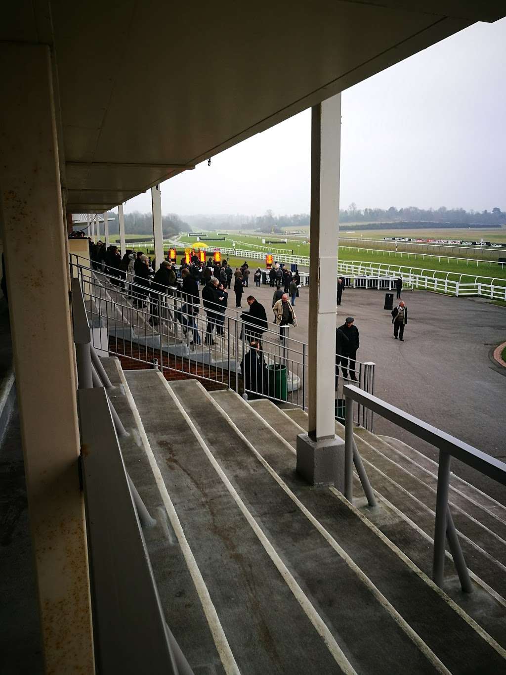 Lingfield Racecourse | Lingfield RH7 6PH, UK