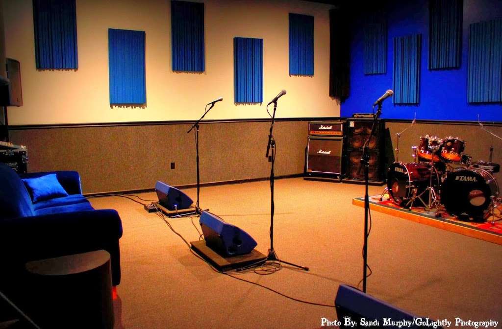 Aarius Studios | 4420 Bordentown Avenue, (near Starland Ballroom), Old Bridge, NJ 08857, USA | Phone: (732) 257-1220