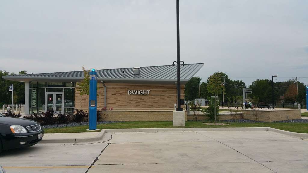 Dwight Station | 401 S Columbia St, Dwight, IL 60420, USA | Phone: (800) 872-7245