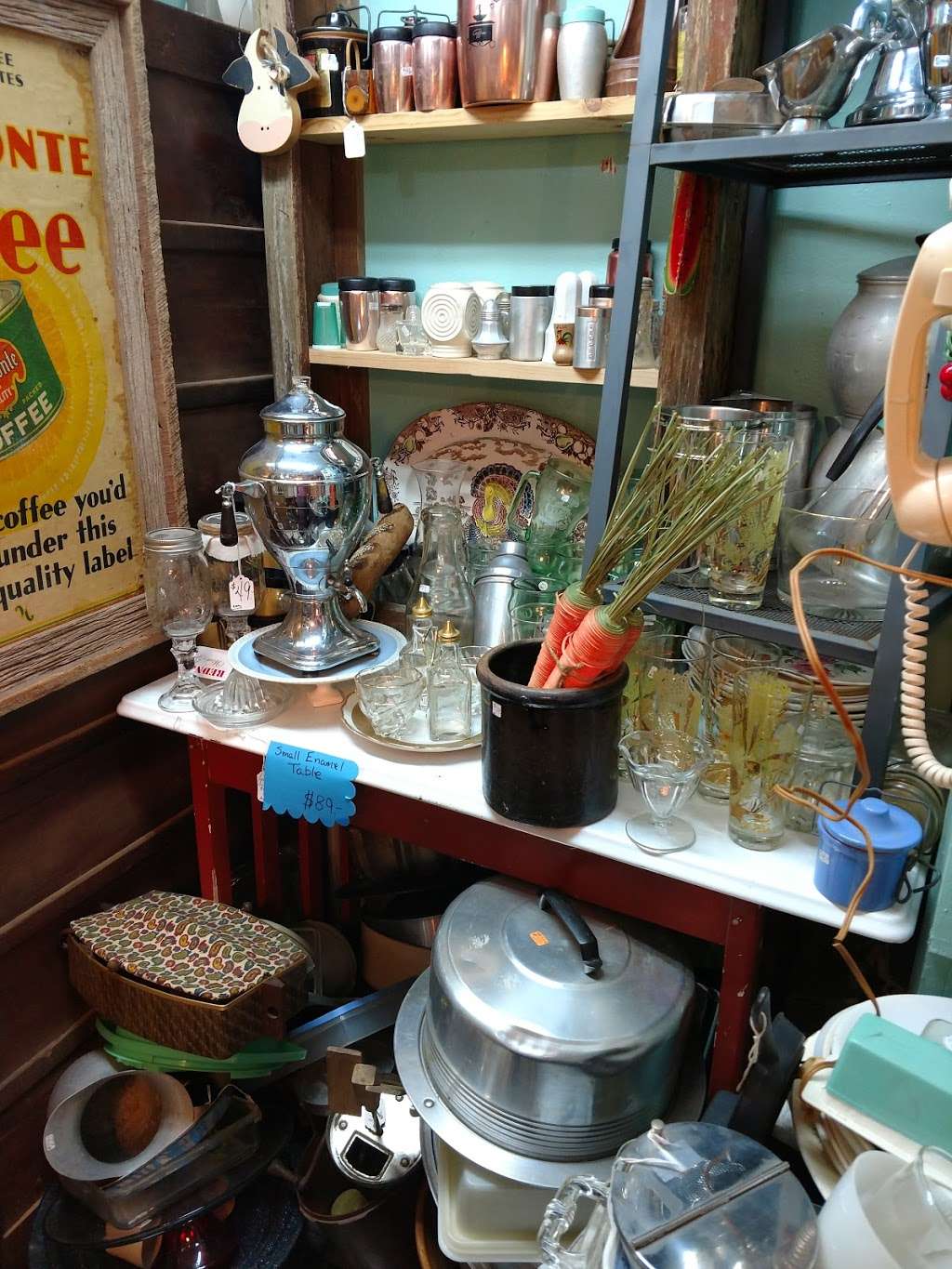 Roadside Antiques | 1422 Hwy 6, Alvin, TX 77511 | Phone: (713) 240-3877