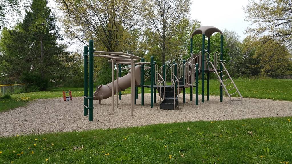 McGaw Park | 5236 Lacy Rd, Fitchburg, WI 53711, USA | Phone: (608) 270-4200