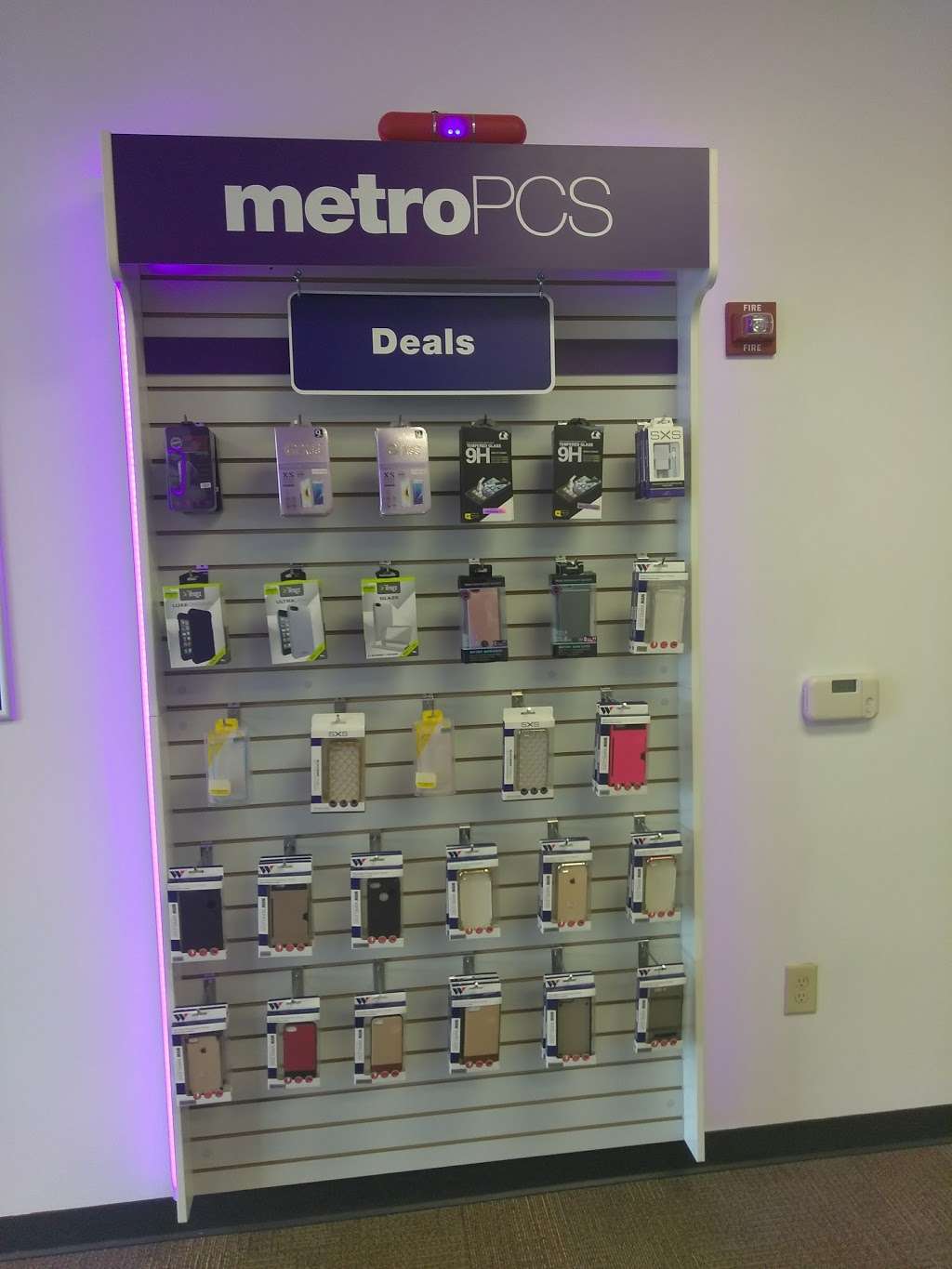 Metro by T-Mobile | 2609 S New Hope Rd Suite # 8, Gastonia, NC 28056, USA | Phone: (980) 888-0378