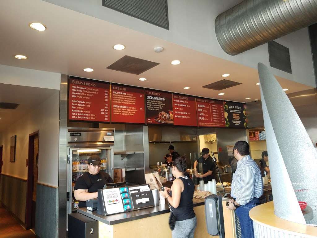 Chipotle Mexican Grill | 5759 Fairmont Pkwy, Pasadena, TX 77505, USA | Phone: (281) 991-1600