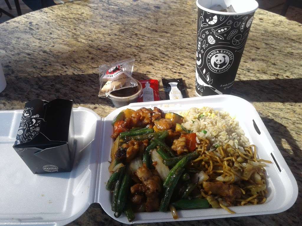 Panda Express | 558 Grand Ave, Walnut, CA 91789, USA | Phone: (909) 595-1633