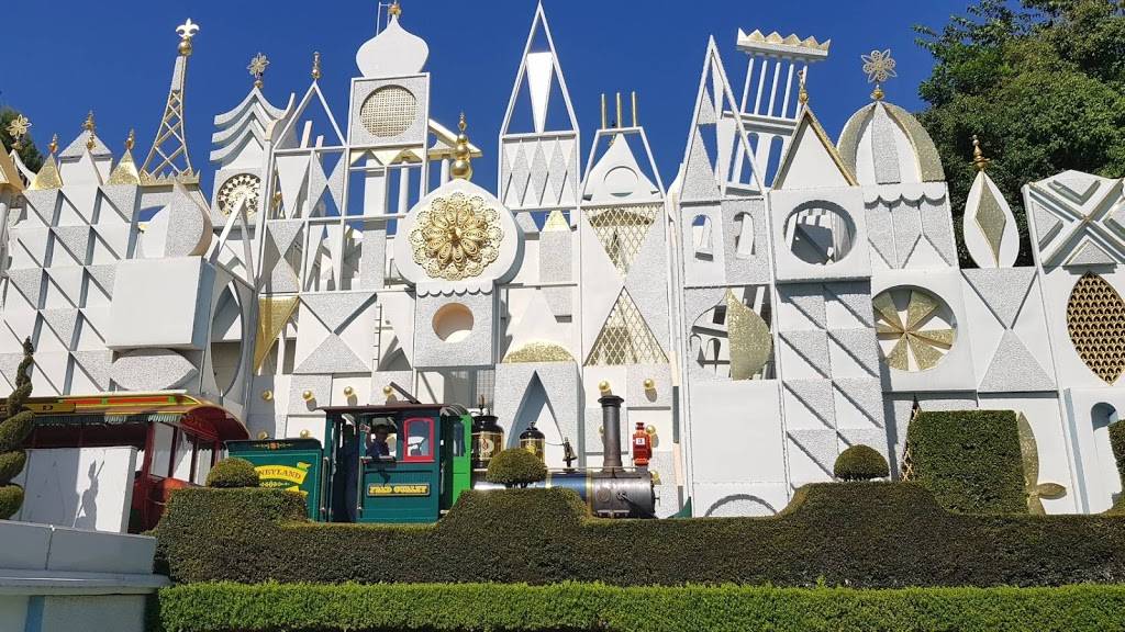 Roger Rabbits Car Toon Spin | 1313 Disneyland Dr, Anaheim, CA 92802, USA | Phone: (714) 781-4565