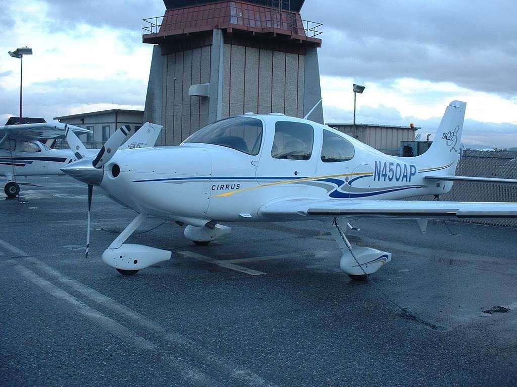 Bay Area Flying Lessons | 1901 Embarcadero Rd suite 106, Palo Alto, CA 94303, USA | Phone: (510) 299-3940