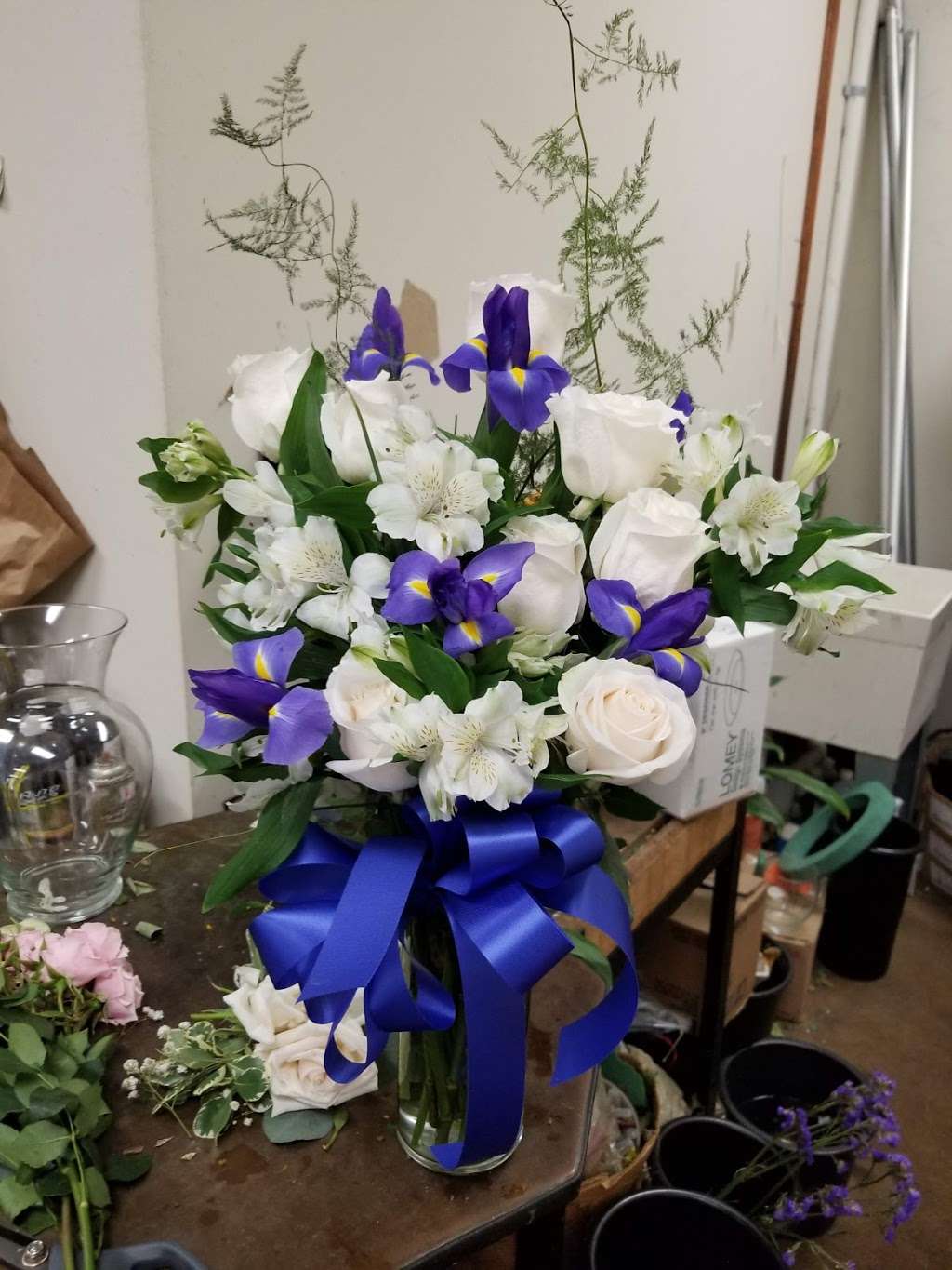 Americas Beautiful Florist | 414 Hungerford Dr #112, Rockville, MD 20850, USA | Phone: (301) 251-0500