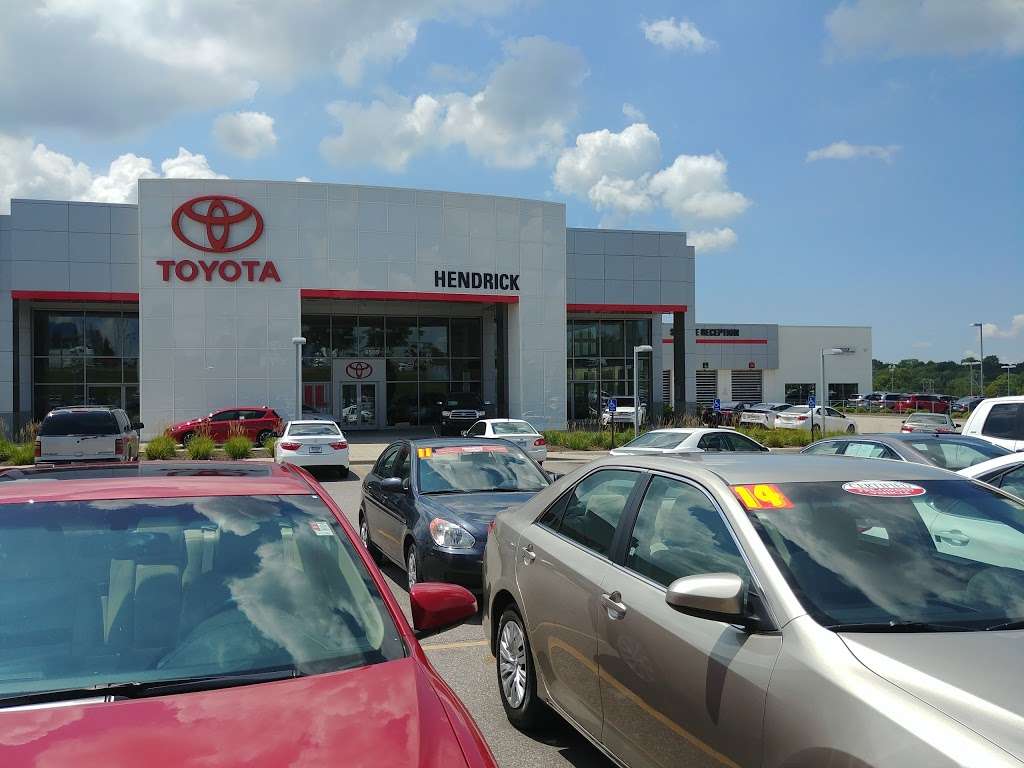 Hendrick Toyota Merriam | 9505 W 67th St, Merriam, KS 66203, USA | Phone: (913) 800-5368