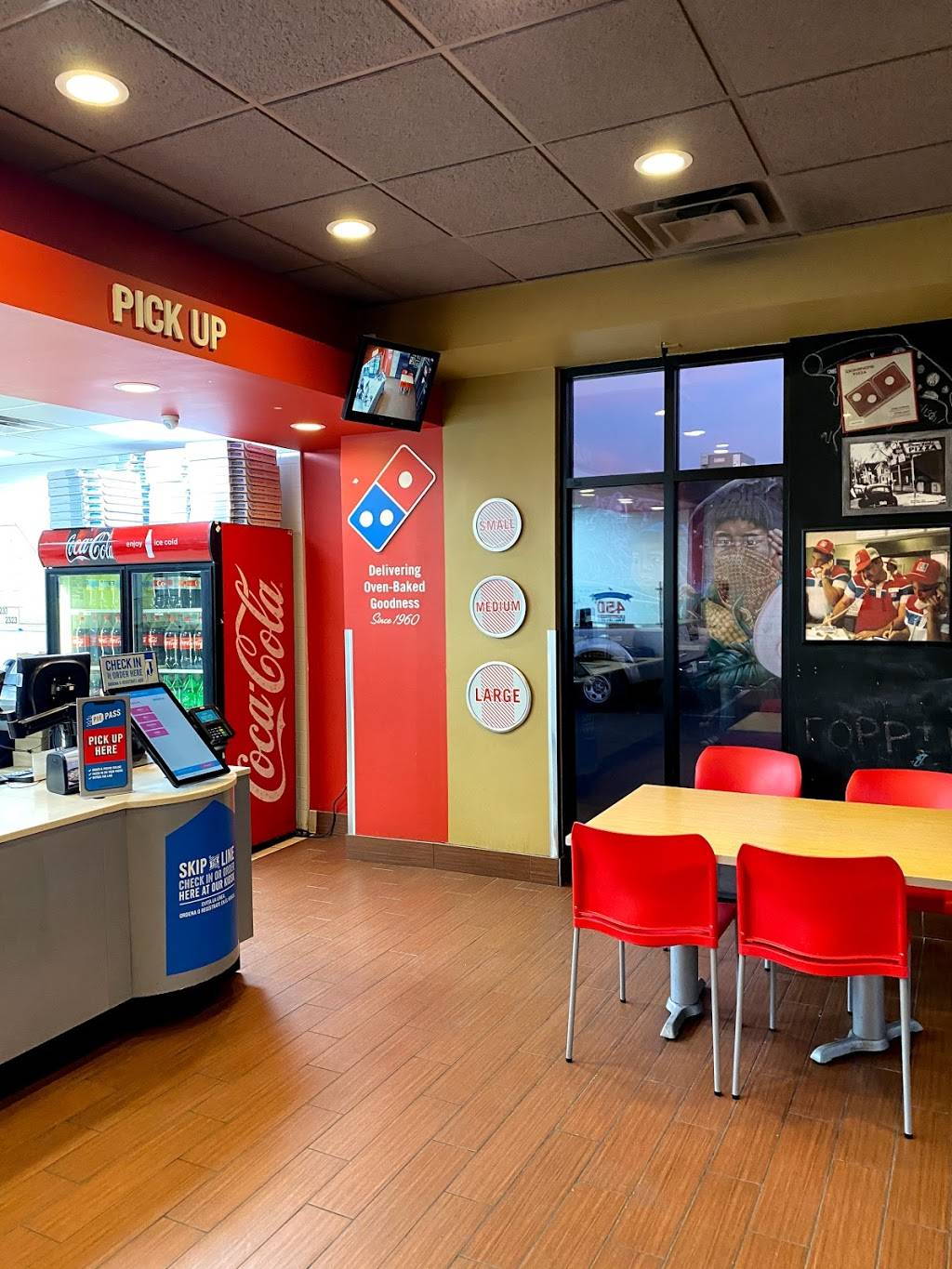 Dominos Pizza | 4284 W Thomas Rd, Phoenix, AZ 85019, USA | Phone: (602) 278-3030