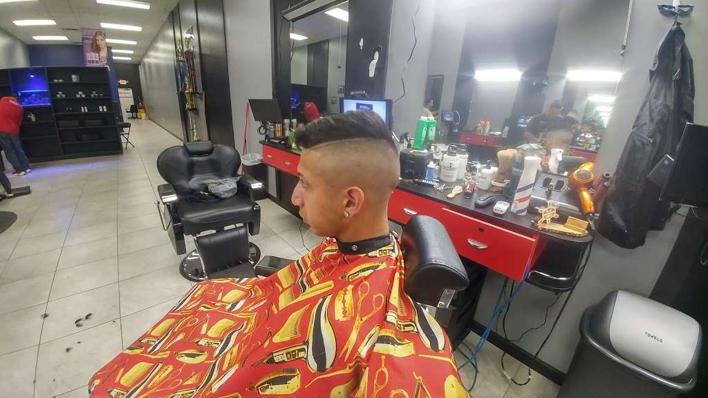 IDrive barbershop | 11701 International Dr, Orlando, FL 32821 | Phone: (407) 778-4799