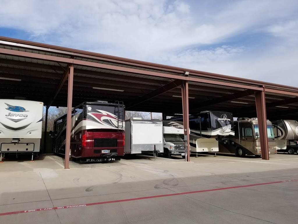 Lakeview Boat and RV Storage LLC. | 1051 N Day Miar Rd, Grand Prairie, TX 75052, USA | Phone: (817) 557-8772