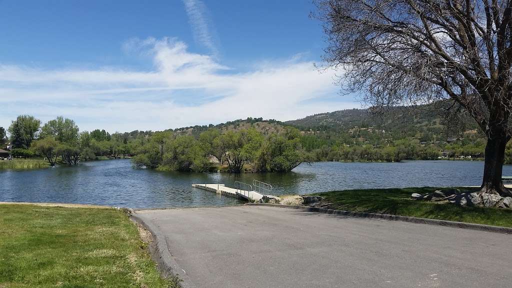 Four Island Lake | 29641 Pinedale Dr, Tehachapi, CA 93561, USA