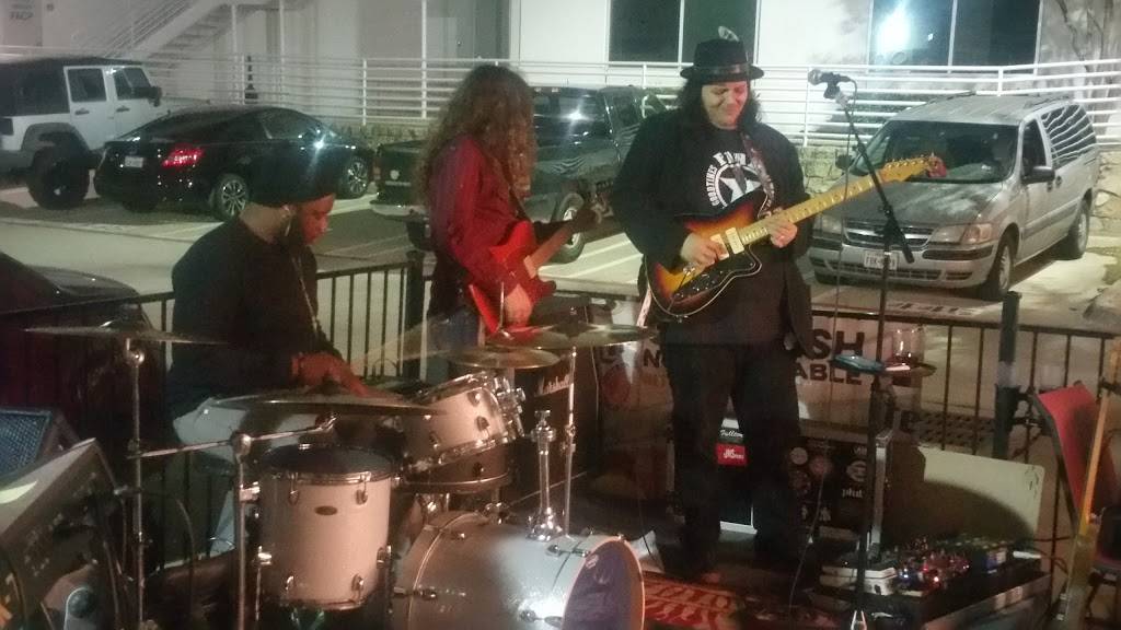 Shuck N Jive | 401 W President George Bush Hwy #126, Richardson, TX 75080, USA | Phone: (469) 916-4912