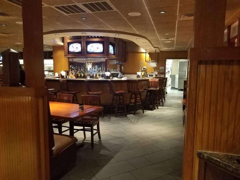 Red Lobster | 18446 I-45, Shenandoah, TX 77384, USA | Phone: (936) 271-2700