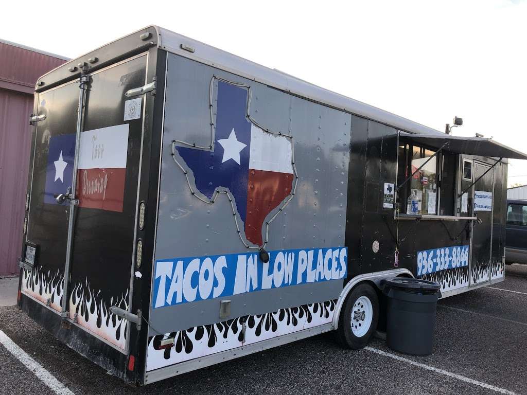 Tacos in Low Places | 11173 TX-75, Willis, TX 77378, USA | Phone: (936) 333-8844
