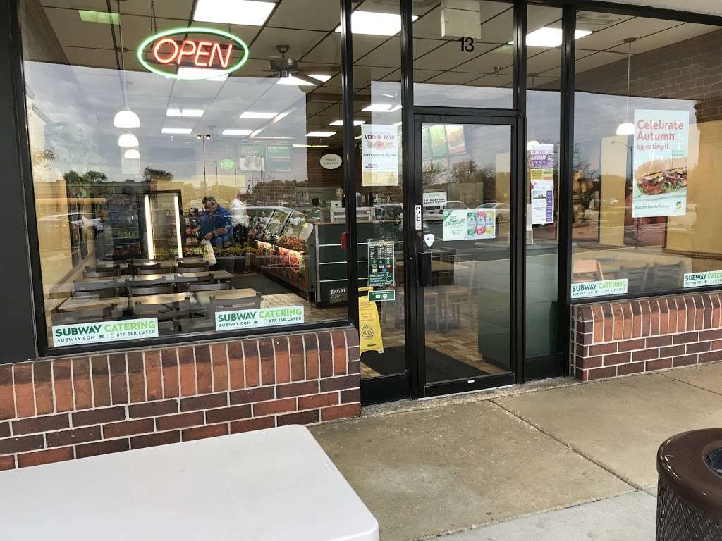 Subway Restaurants | 13 S Randall Rd D-7, Batavia, IL 60510, USA | Phone: (630) 406-0688