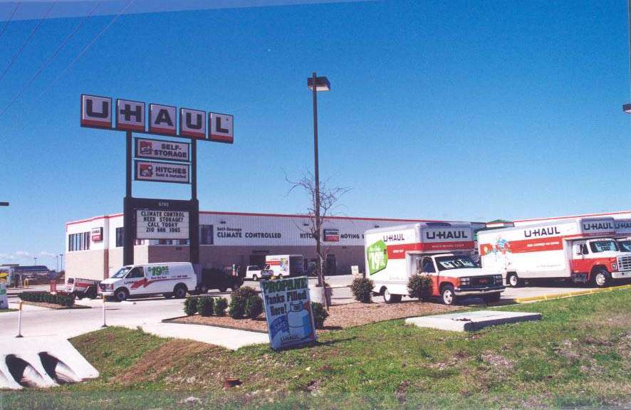 U-Haul Moving & Storage of Woodlake | 6745 FM78, San Antonio, TX 78244, USA | Phone: (210) 666-1065