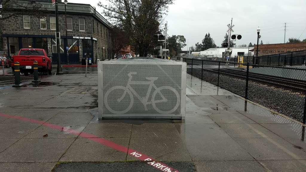 BikeLink : Santa Rosa Downtown | 7 4th St, Santa Rosa, CA 95401, USA | Phone: (888) 540-0740