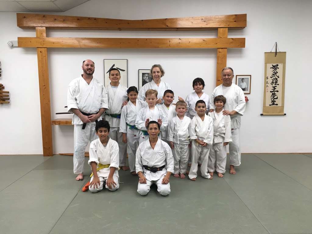 Aikido of Gold Coast Aikikai | 8482 SW 8th St, Miami, FL 33144, USA | Phone: (305) 264-1773