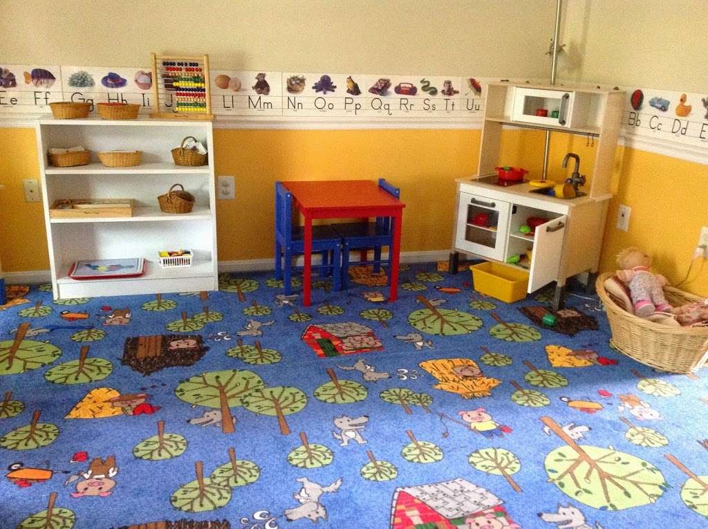 Lucketts Montessori Daycare | 13470 Taylorstown Rd, Leesburg, VA 20176, USA | Phone: (703) 231-0658