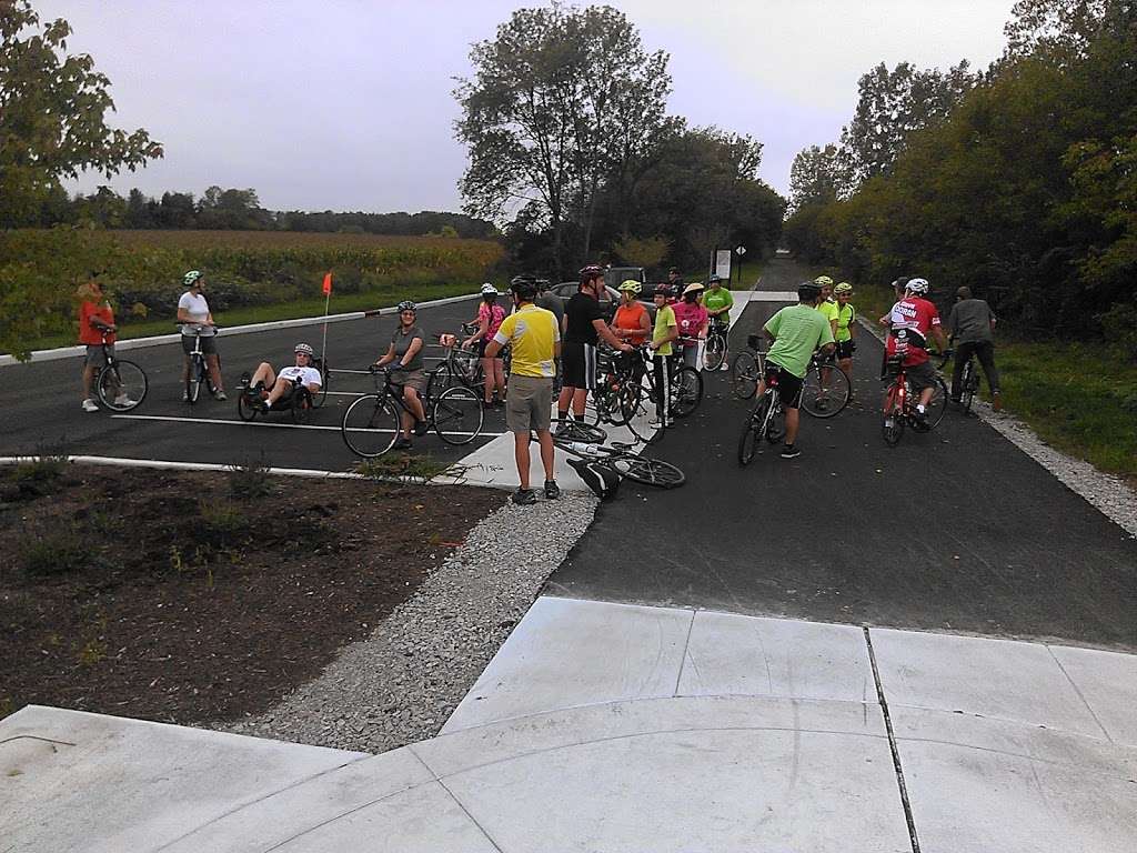 Pennsy Trail trailhead - Cumberland (CR 600W) | E Pennsy Trail, New Palestine, IN 46163, USA