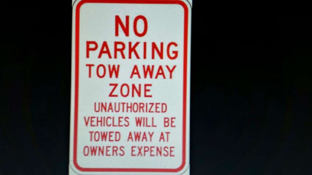 Emergency Towing, and Car Booting Service 20 mins away. - .Call  | ONLY 20 MINS AWAY, 10300 Wiles Rd, Coral Springs, FL 33076 | Phone: (954) 489-7660