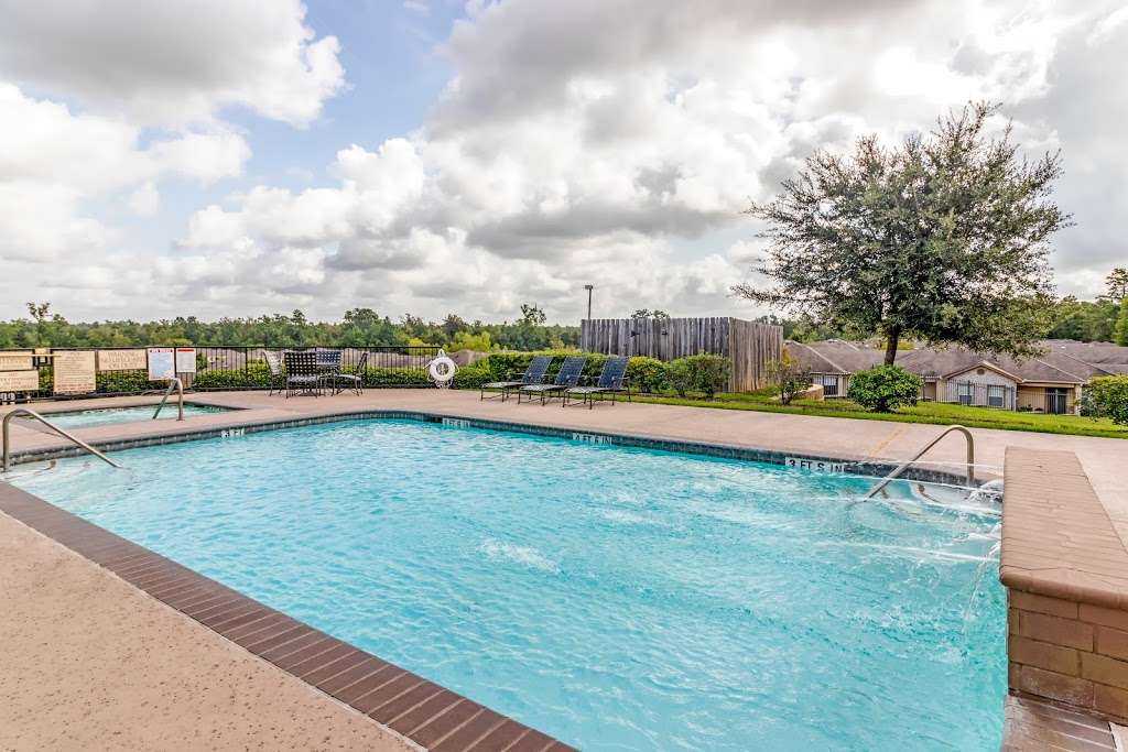 Woodside Manor | 219 N Loop 336 W E, Conroe, TX 77301, USA | Phone: (936) 483-2013