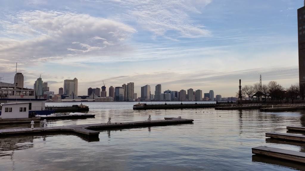 Hudson River Waterfront Walkway | 600 Harbor Blvd, Weehawken, NJ 07086, USA | Phone: (201) 519-7057