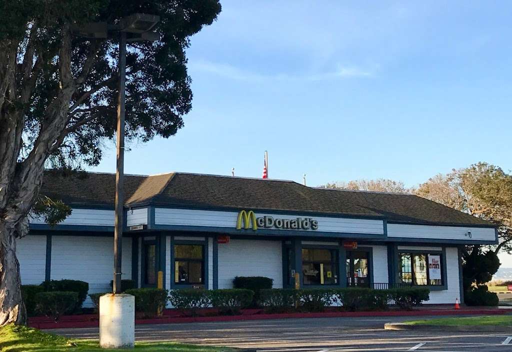 McDonalds | 2239 Shore Line Dr, Alameda, CA 94501, USA | Phone: (510) 521-4409