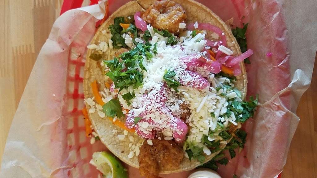 Torchys Tacos | 8281 E Northfield Blvd, Denver, CO 80238, USA | Phone: (303) 375-1733