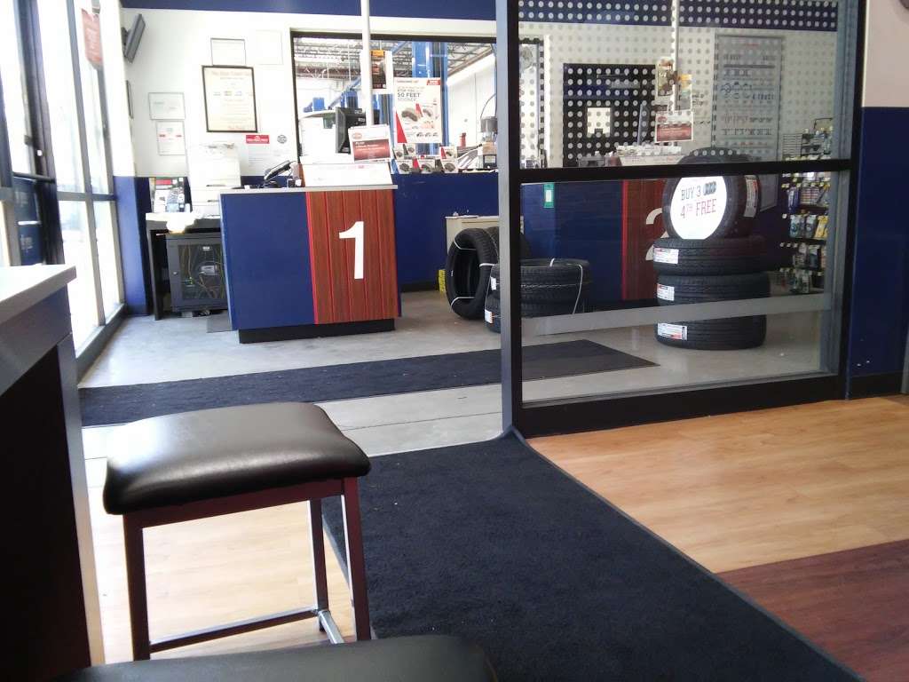 Pep Boys Auto Service & Tire | 575 Veterans Rd W, Staten Island, NY 10309 | Phone: (718) 356-5923