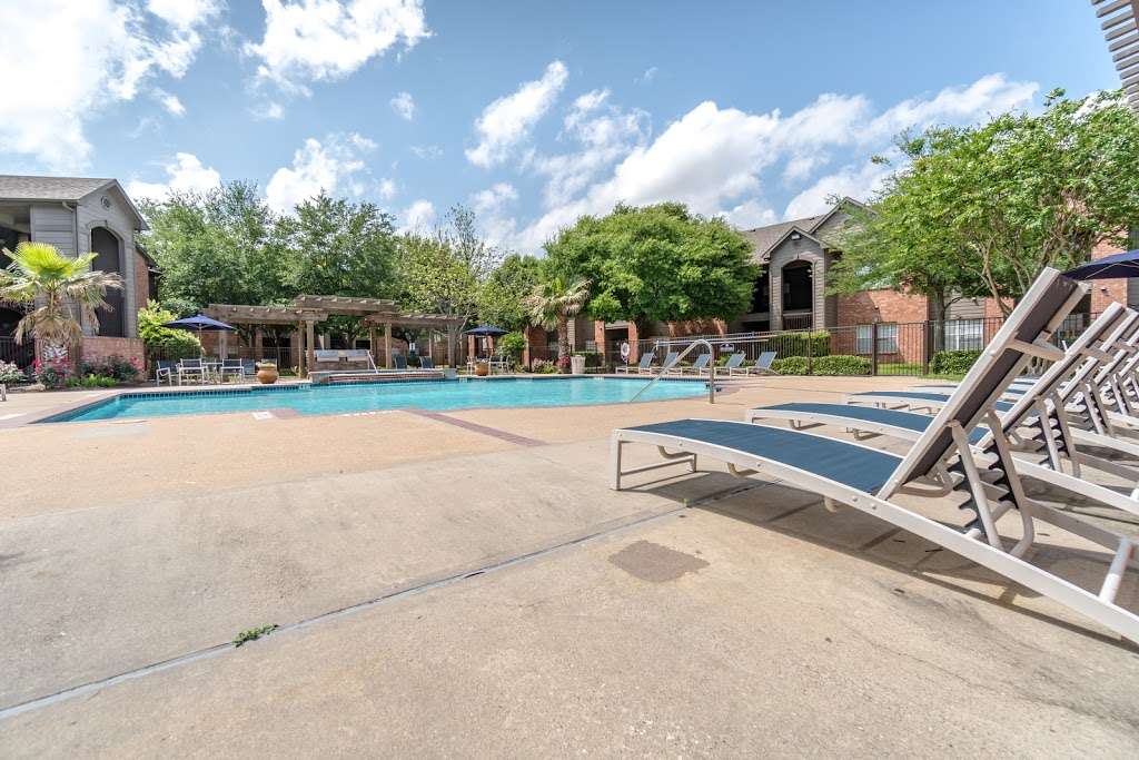 Riverbend Apartment Homes | 301 N Wesley Dr, League City, TX 77573, USA | Phone: (281) 601-1951