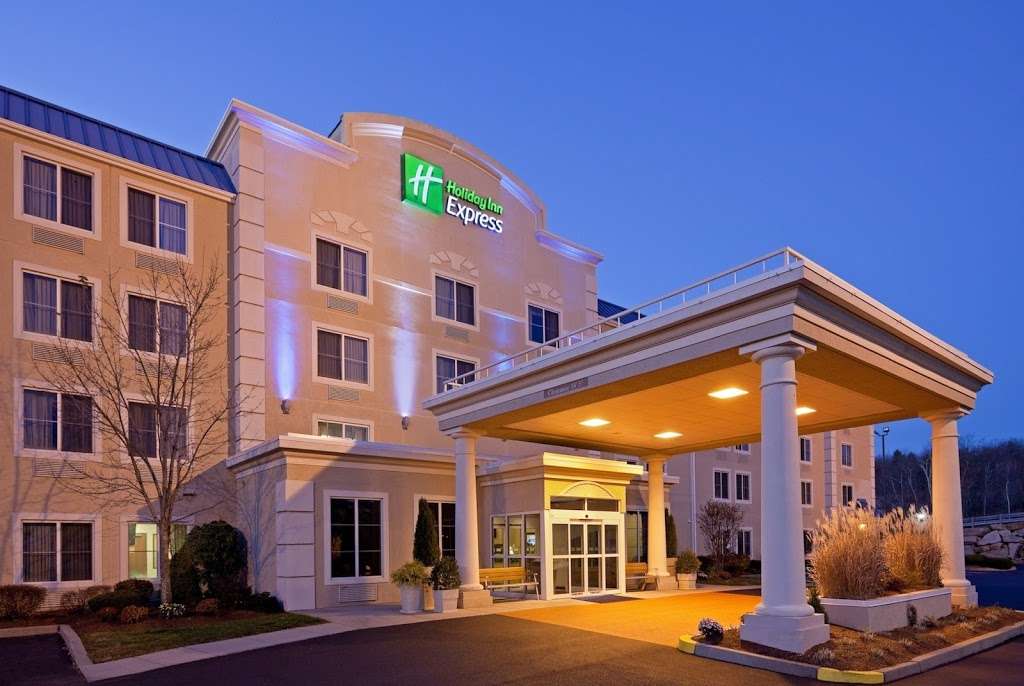 Holiday Inn Express Boston-Milford | 50 Fortune Blvd, Milford, MA 01757, USA | Phone: (508) 634-1054