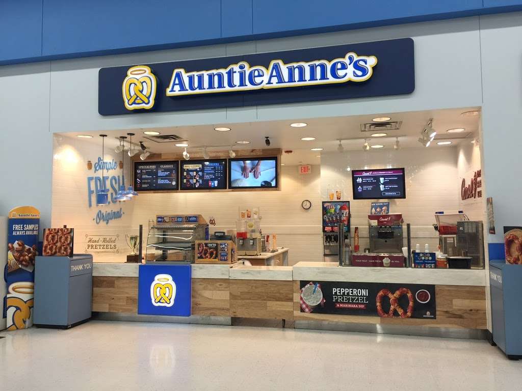 Auntie Annes | 890 E Main St, Ephrata, PA 17522, USA | Phone: (717) 721-3290