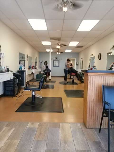 Upcuts | 123 W Ovilla Rd, Glenn Heights, TX 75154, USA | Phone: (972) 230-5444