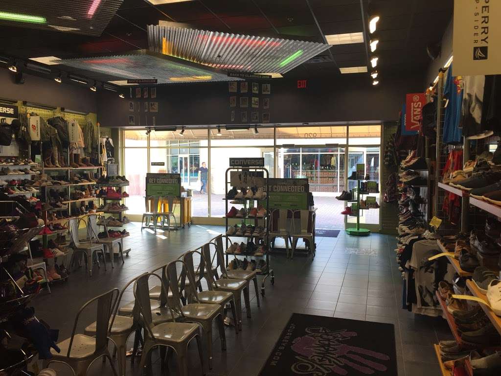 Journeys | 2950 Interstate 20 #920, Grand Prairie, TX 75052 | Phone: (972) 602-6760